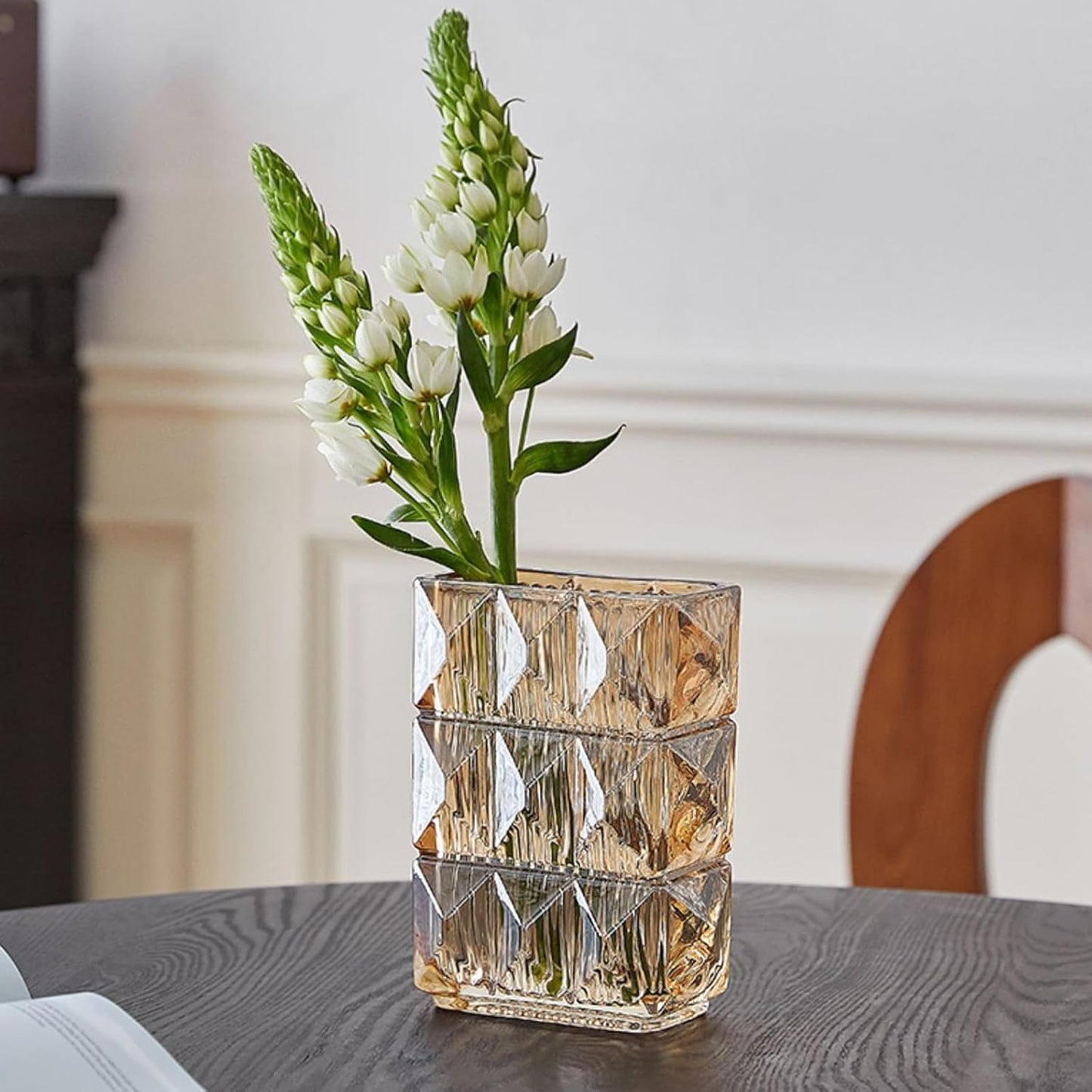 20 cm Crystal Glass Vase, Thick Clear Glass Flower Vase, Large Square Decorative Vase for Modern Farmhouse Centerpiece, Home Room Decor (Amber)