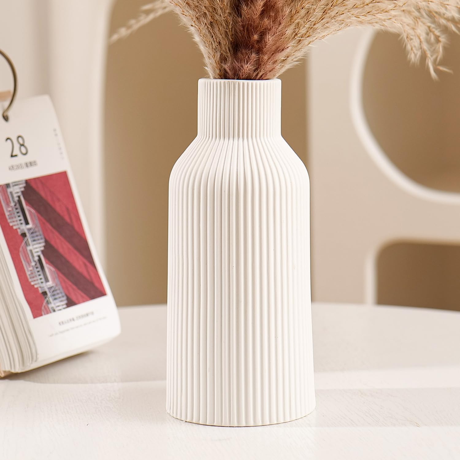 Keramikvase für Pampasgras, 20 cm, Matt Weiß, Rundes Modernes Design, Boho-Dekoration für Wohn- und Schlafzimmer im Nordic Stil